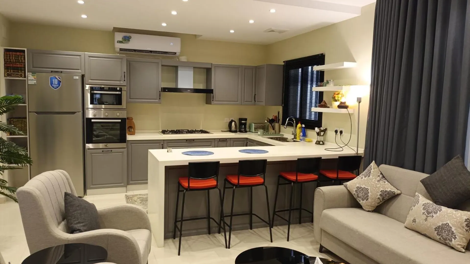 Alrawdah Premium 3 Bedroom Apartment 5*, Medina Saudi Arabia