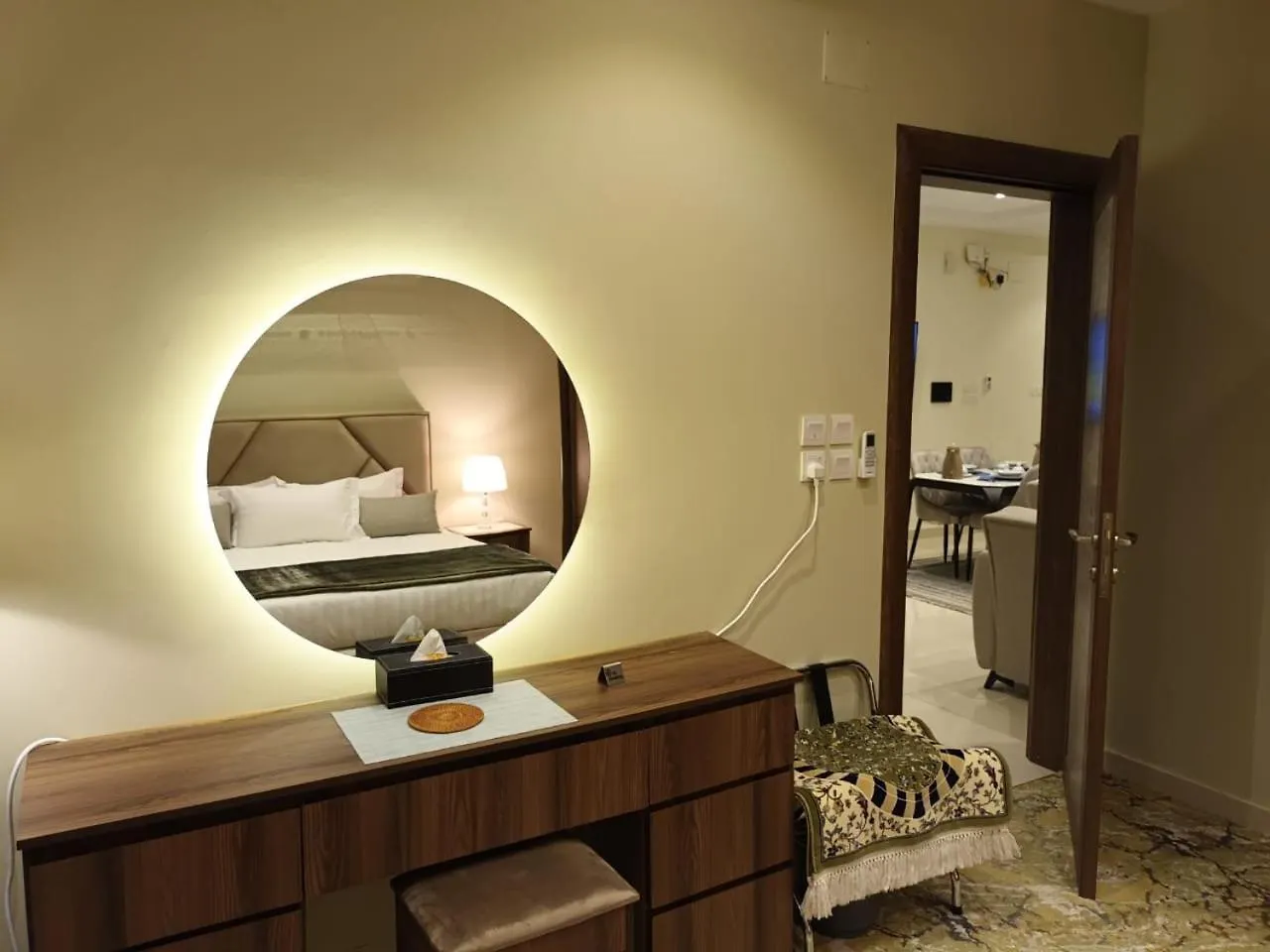 Alrawdah Premium 3 Bedroom Apartment Medina