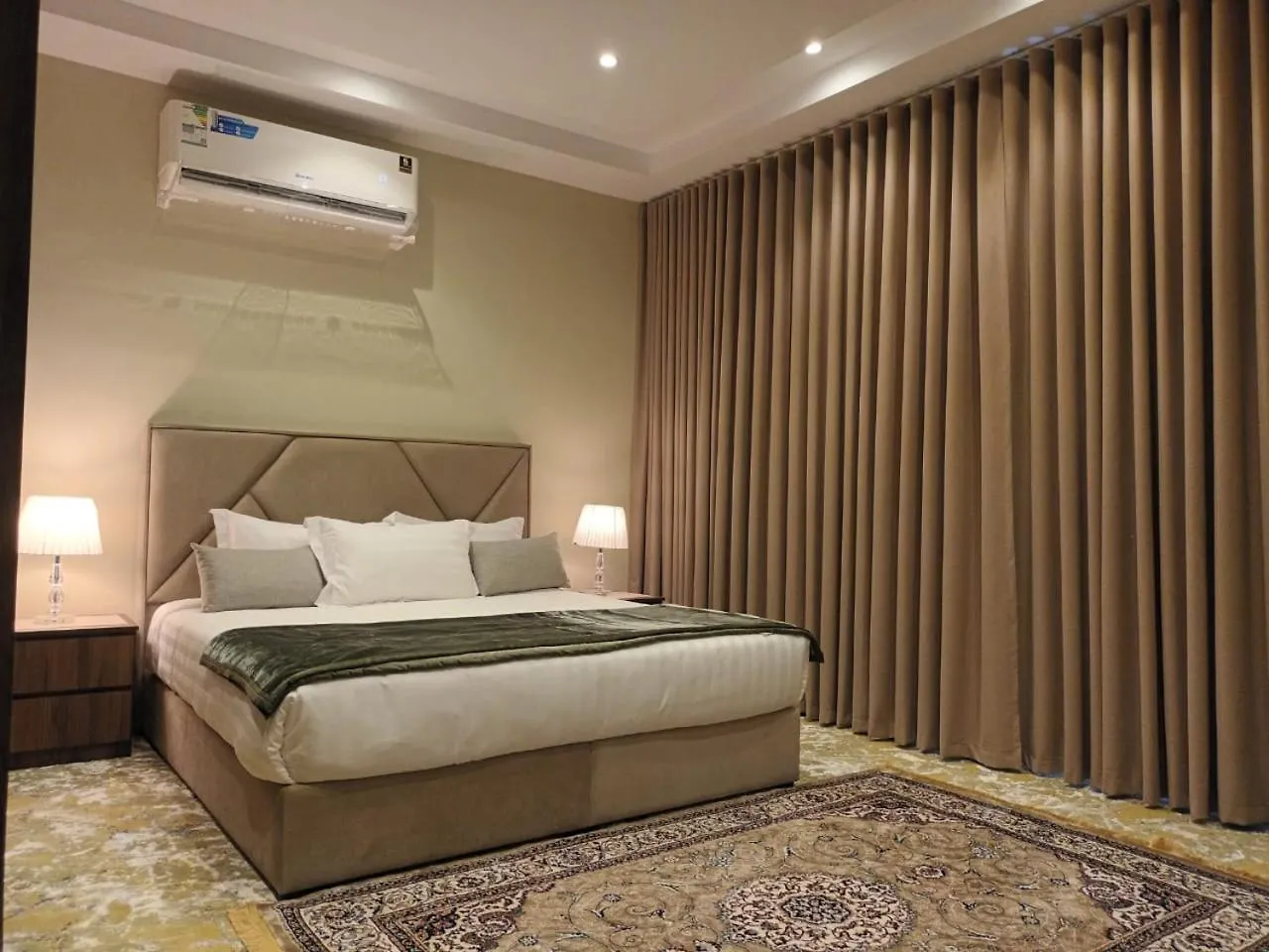 Alrawdah Premium 3 Bedroom Apartment 5*, Medina Saudi Arabia